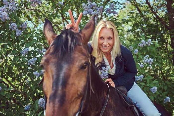 Equestrian woman Over 50