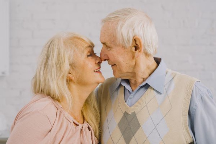 senior dating