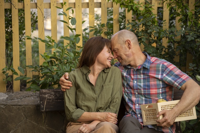 Senior Dating in Hamilton, Massachusetts