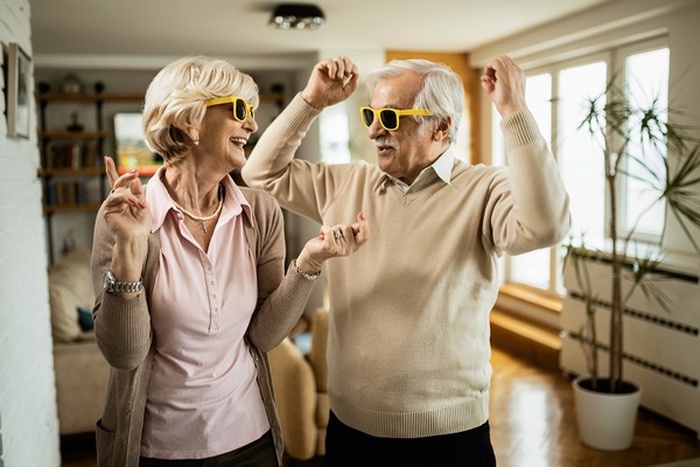 senior dating