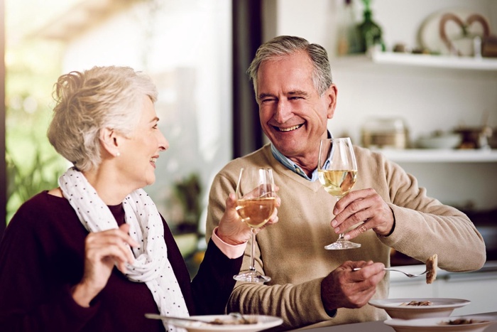 Come to feel senior dating romance