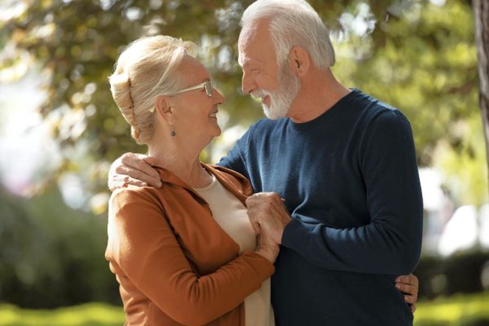 senior dating 