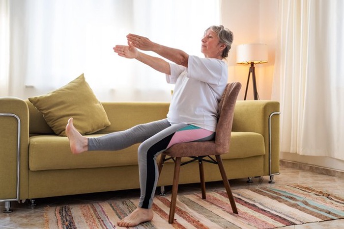 chair-yoga-for-seniors