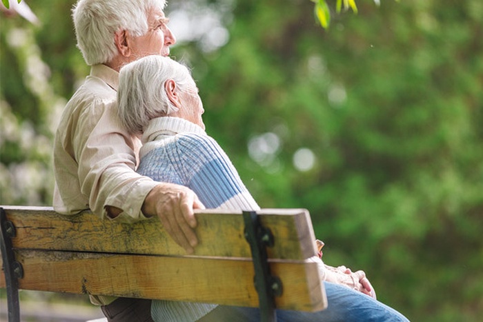 the-best-dating-site-for-older-women-finding-love-after-50-on-seniormatch