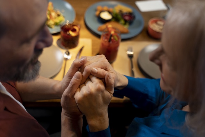 senior dating