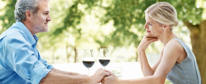 Meet Singles by the Lake