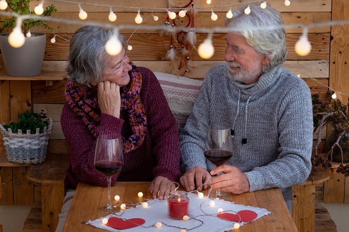 senior dating