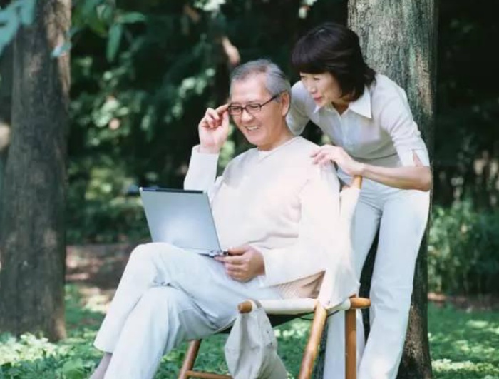 senior dating