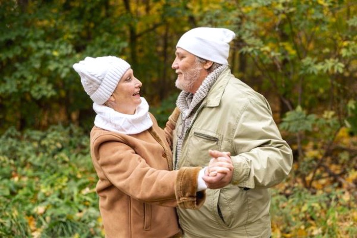 senior dating