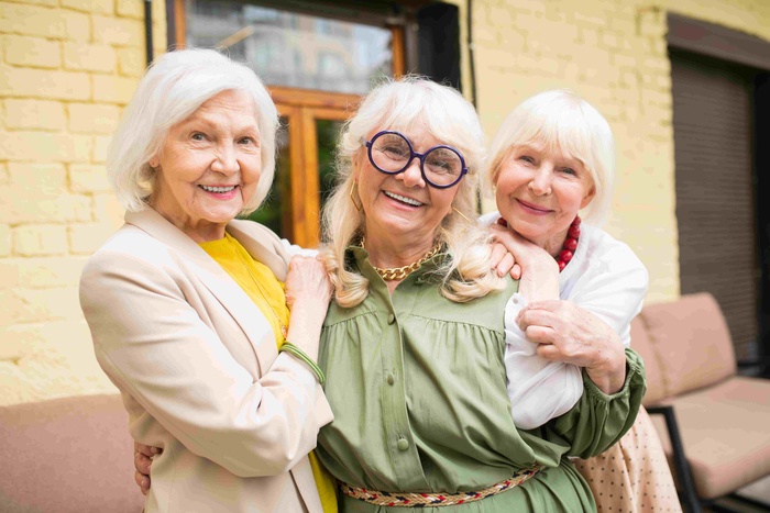 friendship-three-ssweet-senior-ladies
