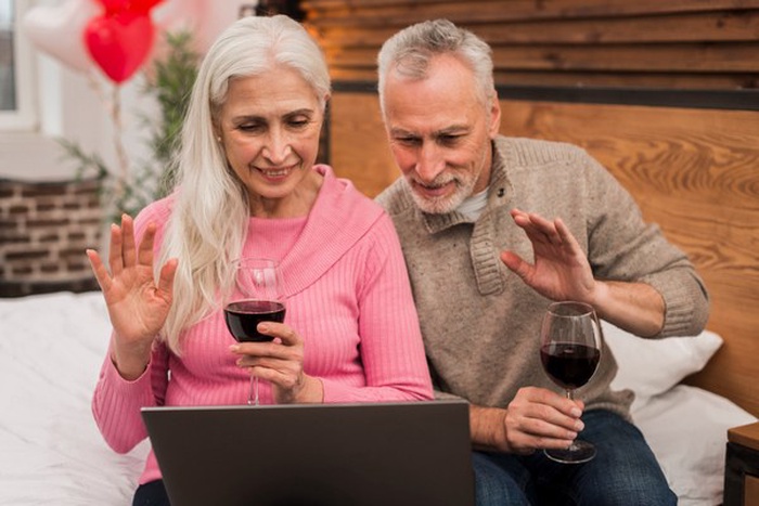 senior dating