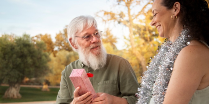 Follow-Up Tips After a Senior Date to Build Connection