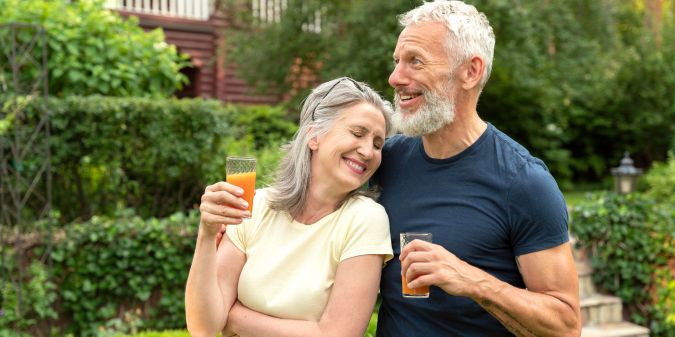High EQ senior couple connecting on SeniorMatch.