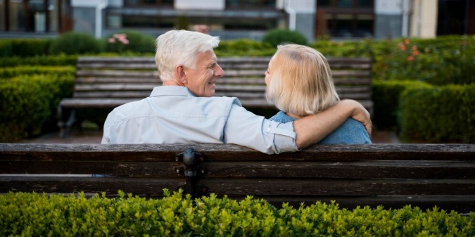 Making Long-Distance Dating Successful for Seniors