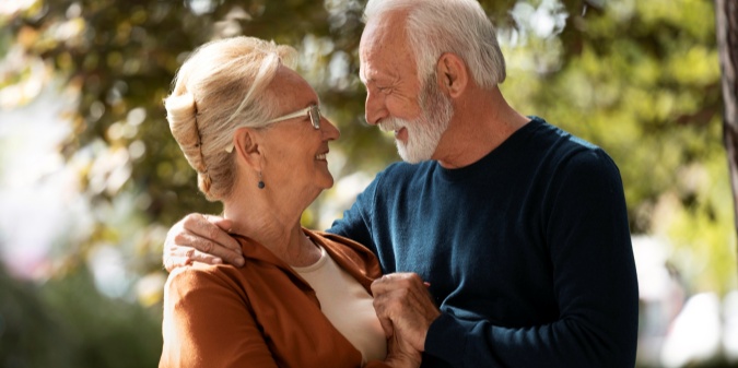 Enjoy Meaningful Conversations with Senior Pen Pals