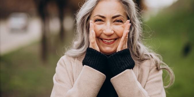 What are 5 foods that seniors should eat every day?