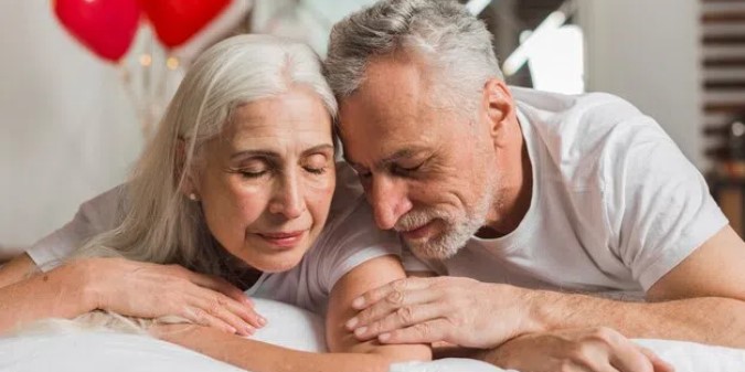 Dating for Mature Women Over 50: Embracing New Beginnings with Confidence