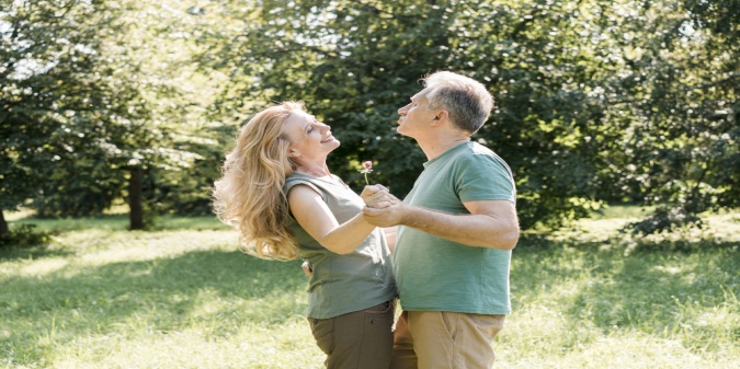 Building trust through consistent communication in dating