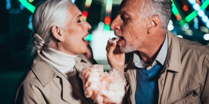 Navigating the Challenges of Senior Dating