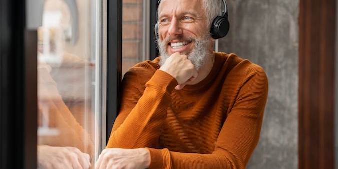 why do women like older men